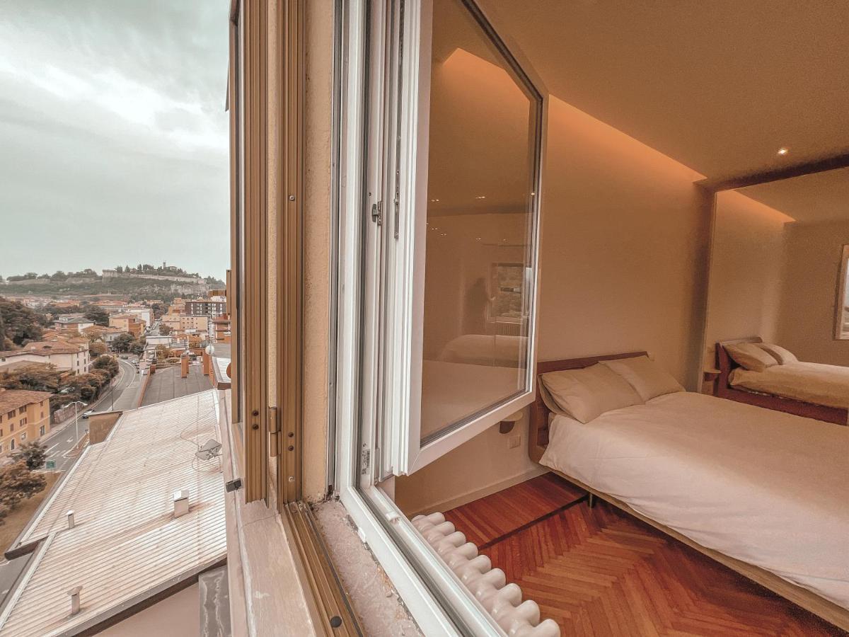 Ferienwohnung Attici Alba E Tramonto Ospedale E Vista Brescia Exterior foto